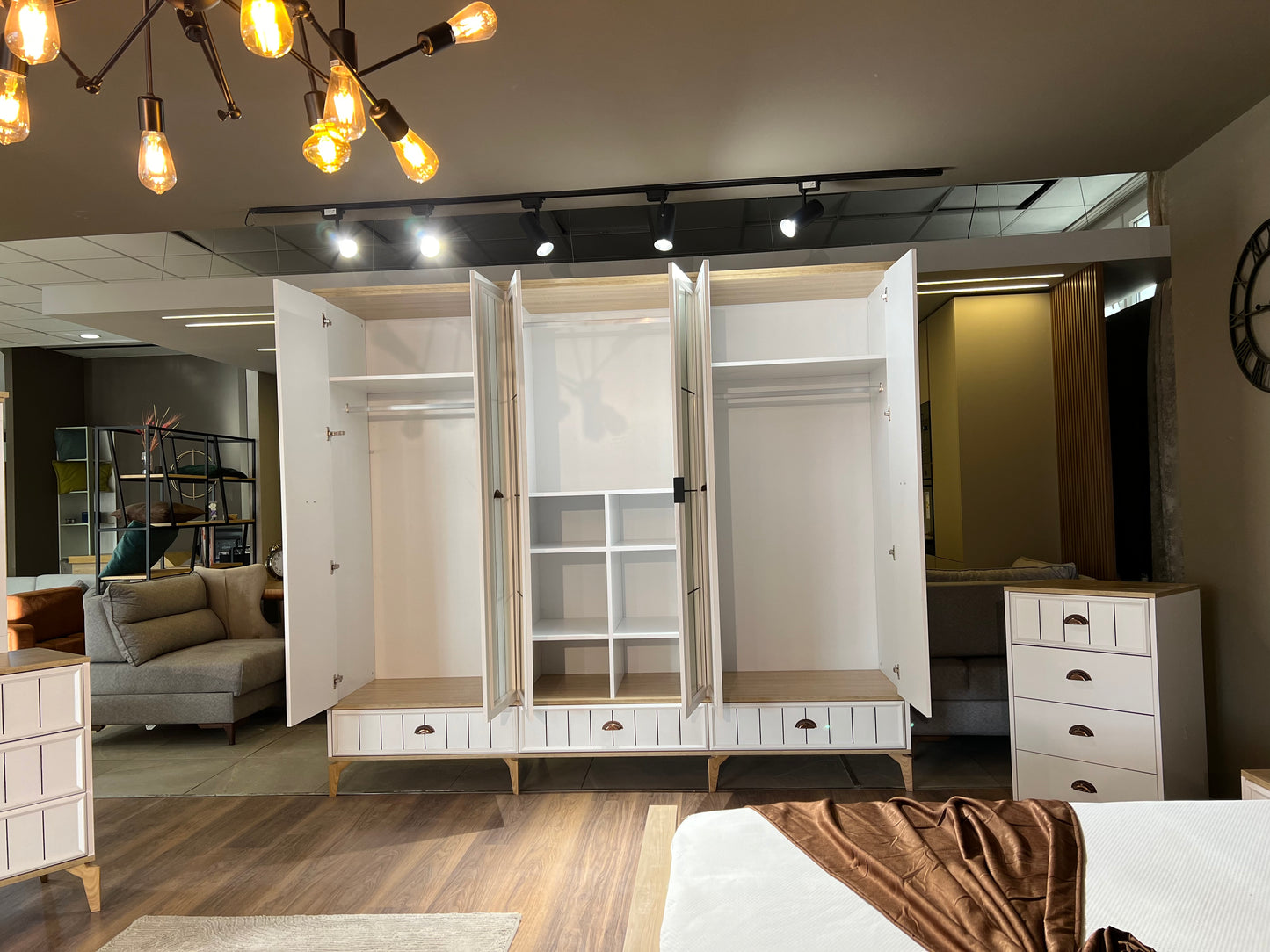 LINE Schlafzimmer